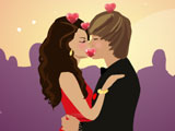 Selena and Justin kissing